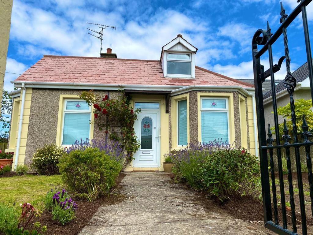 Rose Cottage: Delightful 4 bedroom detached home Portrush Exteriör bild