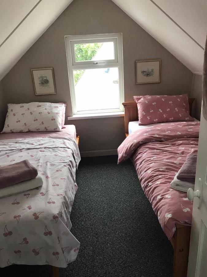 Rose Cottage: Delightful 4 bedroom detached home Portrush Exteriör bild