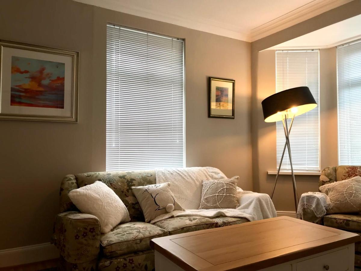 Rose Cottage: Delightful 4 bedroom detached home Portrush Exteriör bild